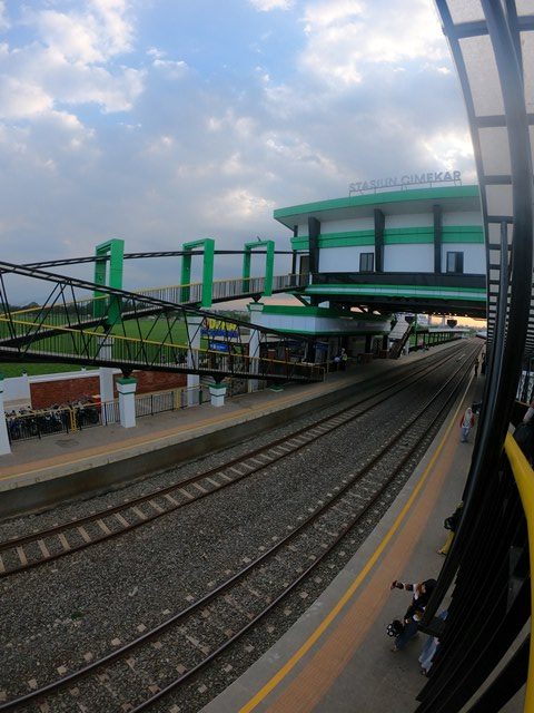 Stasiun Cimekar GBLA Masjid Al Jabbar Bandung